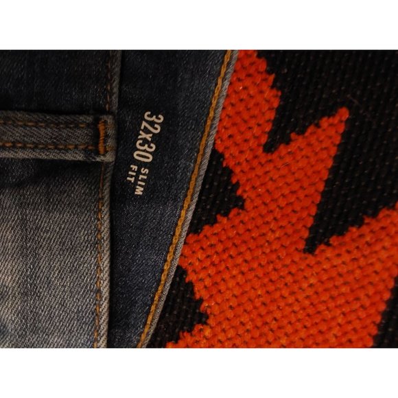 Banana Republic Men's Medium Blue Stretch Travel Jean. Waist 32 Length 30. Class - Picture 4 of 10